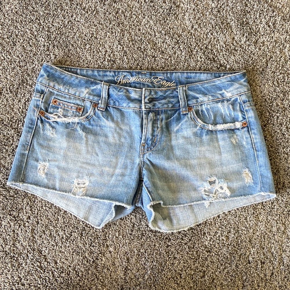 American Eagle Low Rise Jean Shorts